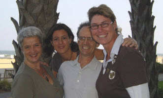Yolande, Linda, Alain en Linda