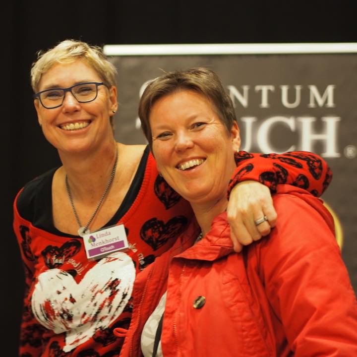 Linda Menkhorst en Claudia Spit